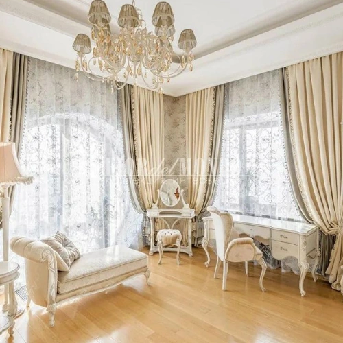 Curtains for Living Rooms in Dubai