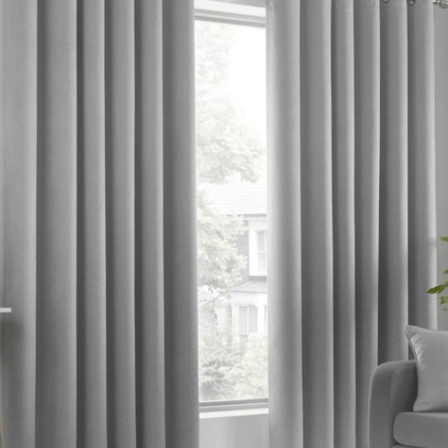 Window Curtain Suppliers in Dubai