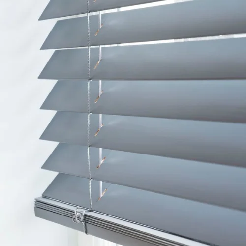silver aluminum blinds