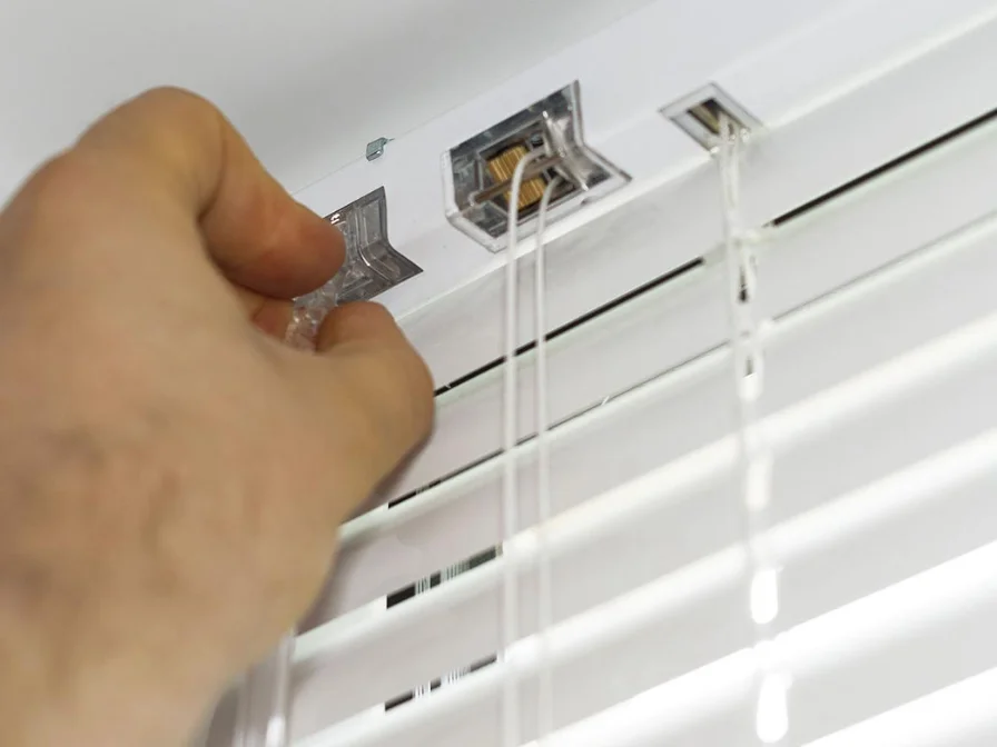 how to fix wooden blinds