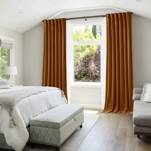Thermal velvet insulated curtains