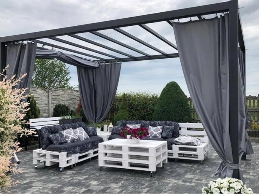 Outdoor window curtains