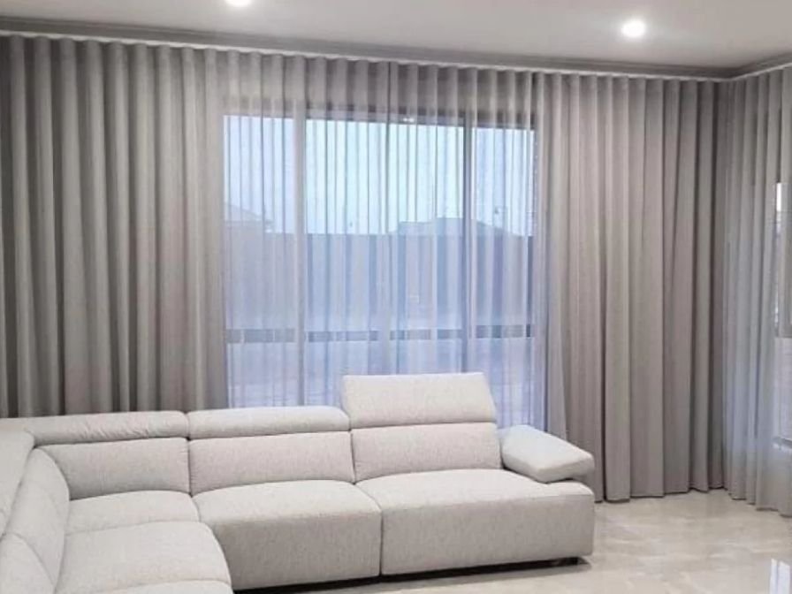 Home curtain size customization