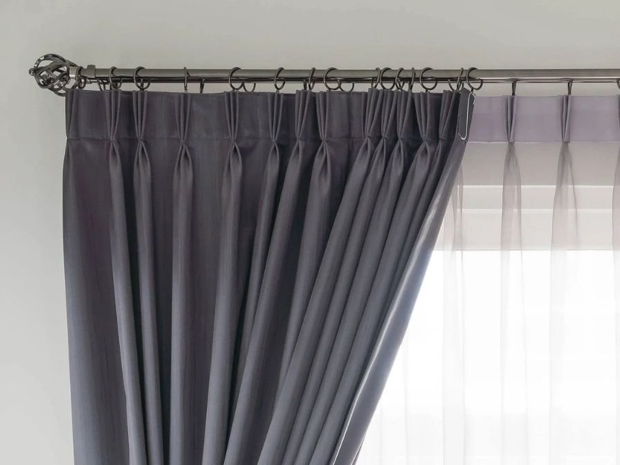 Curtain pole size customization