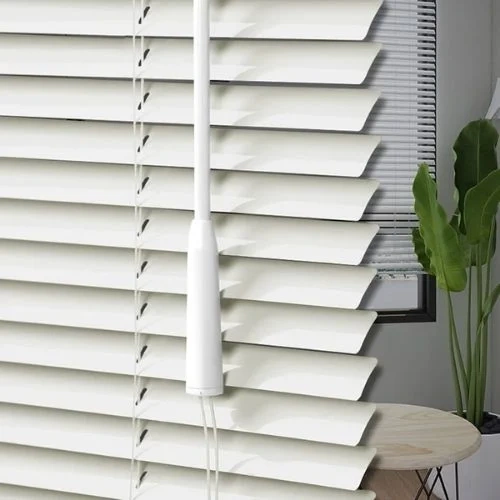 Sleek horizontal metal blinds